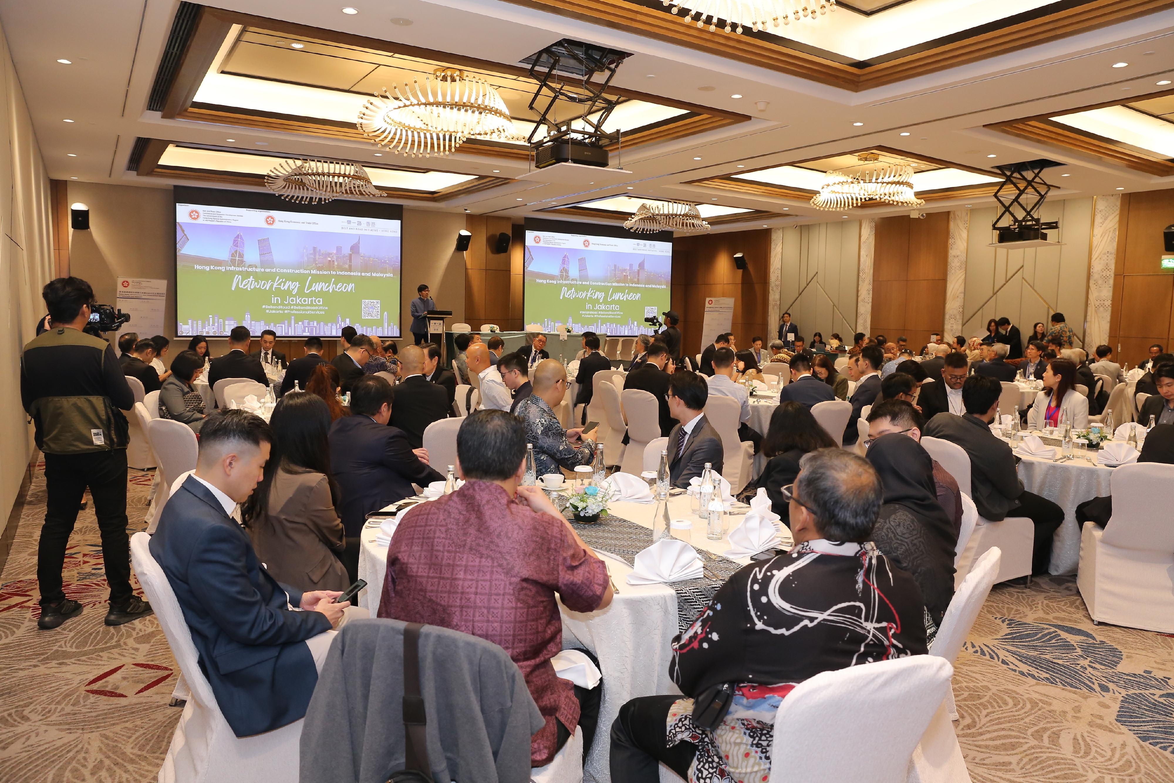 The Commissioner for Belt and Road, Mr Nicholas Ho, led a delegation to visit Indonesia and Malaysia from June 22 to 26. Photo shows Mr Ho speaking at a business luncheons in Jakarta on June 24 to promote Hong Kong's business advantages to local business leaders.