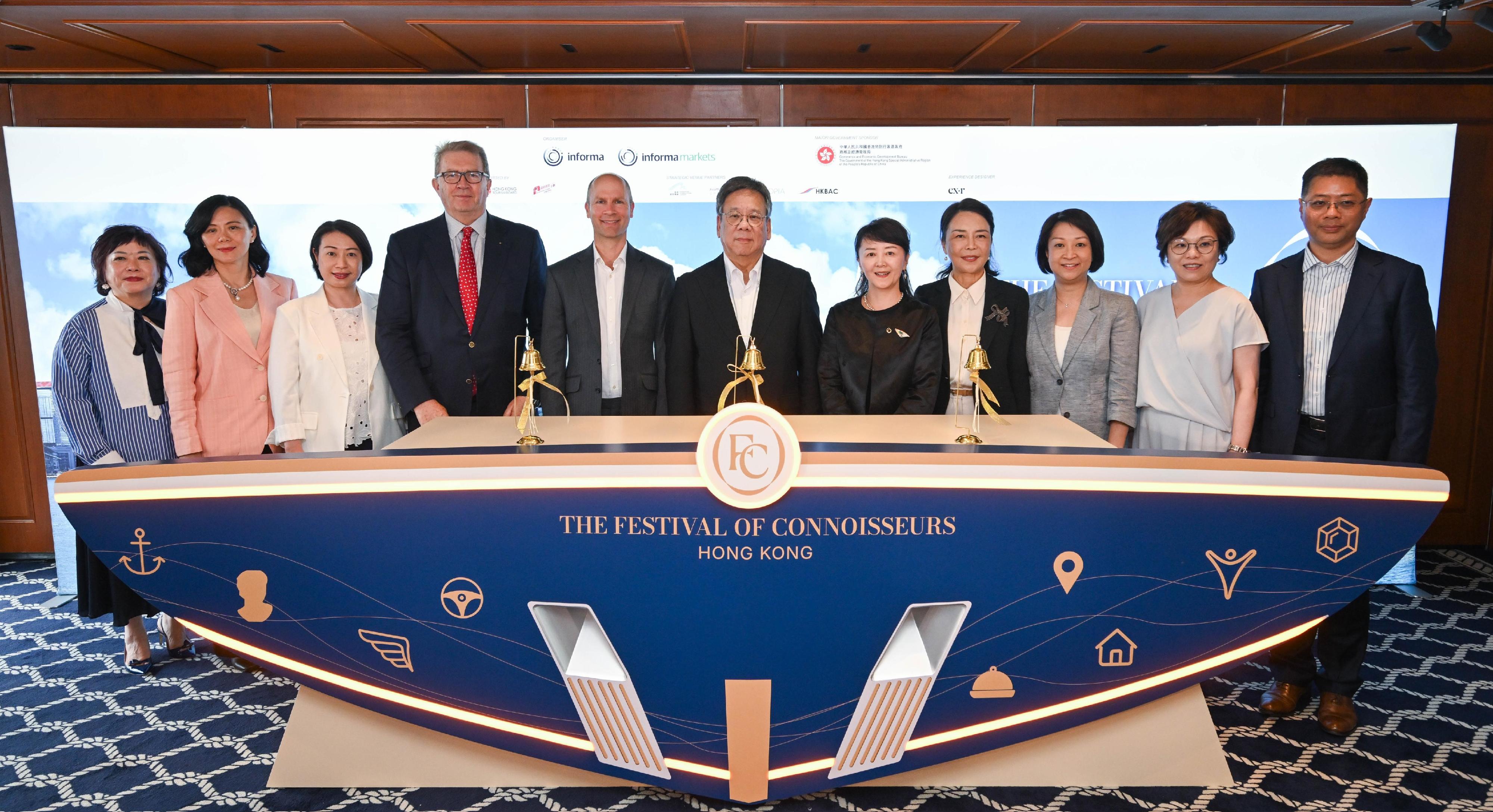 With the support and facilitation of the Commerce and Economic Development Bureau, The Festival of Connoisseurs, an international flagship exhibition showcasing superyachts and premium lifestyles, will make its debut in Hong Kong this November. The Secretary for Commerce and Economic Development, Mr Algernon Yau, today (September 3) attended the press conference held by the exhibition organiser. Photo shows Mr Yau (centre); the Permanent Secretary for Commerce and Economic Development, Ms Angela Lee (third right); the Chairman of AsiaWorld-Expo Management Limited and the Chief Executive Officer of the Airport Authority Hong Kong, Mrs Vivian Cheung (fourth right); the Chief Financial Officer of Informa Markets, Mr Alex Simm (fifth left), and other guests at the press conference.