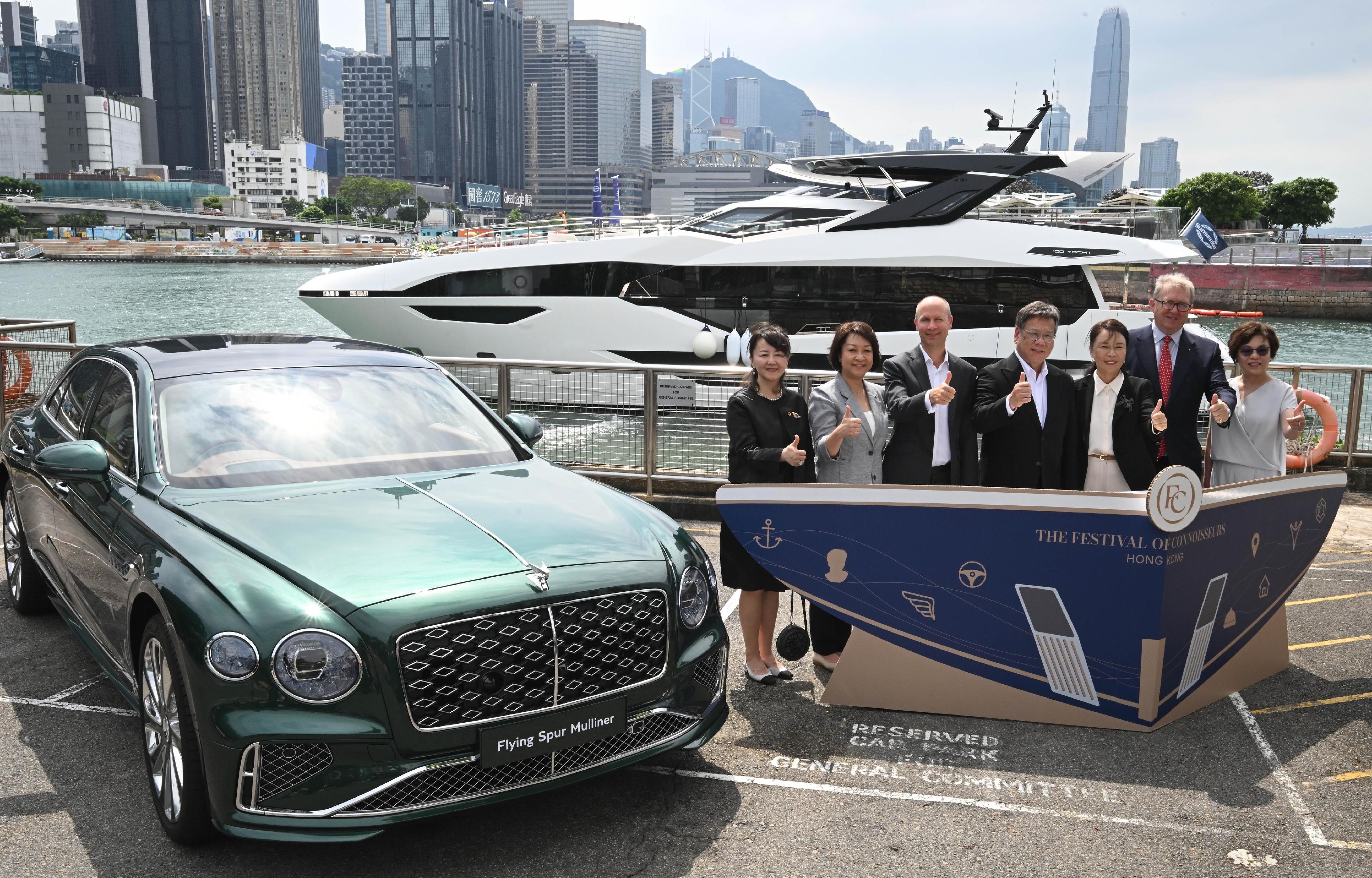 With the support and facilitation of the Commerce and Economic Development Bureau, The Festival of Connoisseurs, an international flagship exhibition showcasing superyachts and premium lifestyles, will make its debut in Hong Kong this November. The Secretary for Commerce and Economic Development, Mr Algernon Yau, today (September 3) attended the press conference held by the exhibition organiser. Photo shows Mr Yau (centre); the Permanent Secretary for Commerce and Economic Development, Ms Angela Lee (second left); the Chairman of AsiaWorld-Expo Management Limited and the Chief Executive Officer of the Airport Authority Hong Kong, Mrs Vivian Cheung (third right); the Chief Financial Officer of Informa Markets, Mr Alex Simm (third left), and other guests before the press conference.